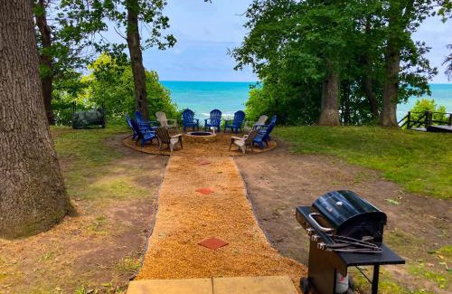 Union Pier House | Inviting Lake Living with Private Beach and Ocean Views
