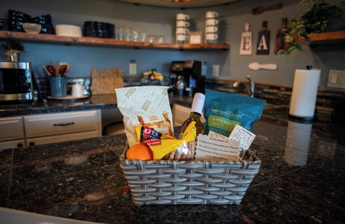 Ashland House | Premier Family Retreat at Siskiyou Mountain Place, Ashland