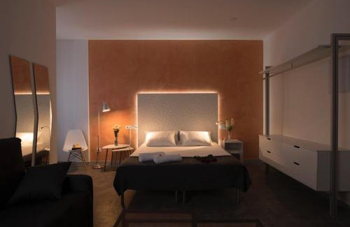 La Trinidad-San Juan y Todos los Santos Apartment | Inviting Suite in Córdoba - Family-Friendly Retreat