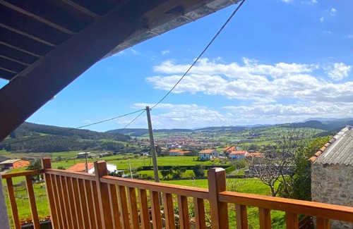 Bareyo House | Discover Casuca El Trisquel: Pet and Child Friendly Retreat