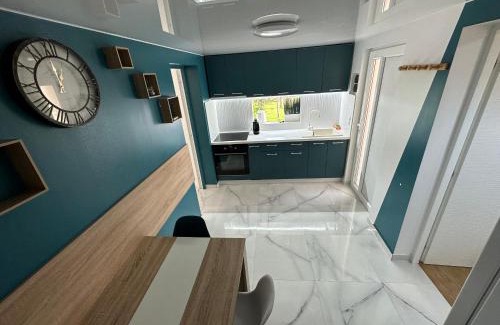 Roma House | Charming Casuta din Livada: Pool, Ocean View & Pet-Friendly