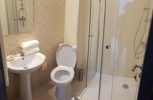 Cristian Bed & Breakfast | Welcoming Casuta Din Padure: Rated 9/10 & Family-Friendly