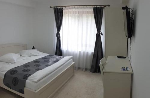 Cristian Bed & Breakfast | Welcoming Casuta Din Padure: Rated 9/10 & Family-Friendly