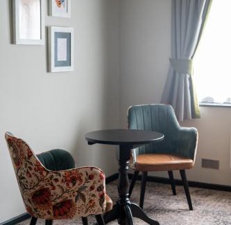 Stretton Hotel | Pet-Friendly Getaway at Cat & Lion Country Pub and Hotel