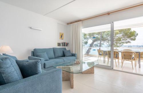 Puerto de Pollensa House | Family-Friendly Catalina: 4-Star Retreat with Three Bedrooms
