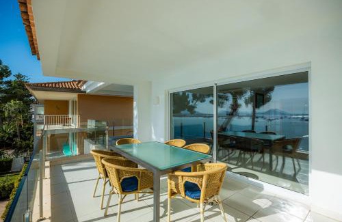 Puerto de Pollensa Apartment | Family-Friendly Catalina 3b: Ideal for Your Getaway