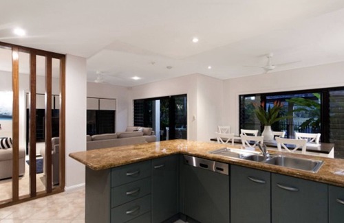 Port Douglas House | Unforgettable Catalina Hotel Experience in Port Douglas