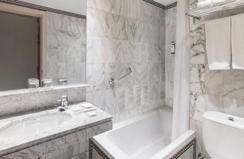 Santa Aurelia-Cantabrico-Atlantico-La Romeria Hotel | Discover Catalonia Híspalis: Pool, Spa & Family-Friendly