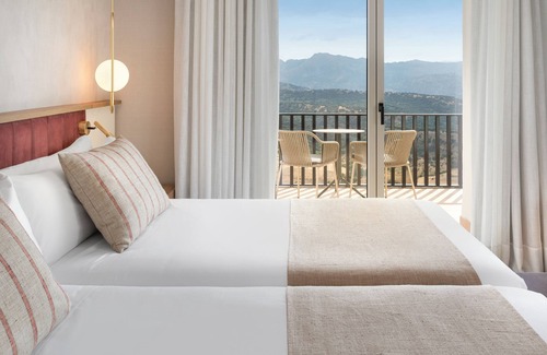 Ronda Hotel | Discover Catalonia Reina Victoria: 4-Star Spa Retreat
