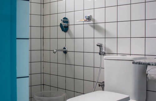 Bengaluru Bed & Breakfast | Budget-Friendly Catalyst Suites with Spa & Restaurant Access