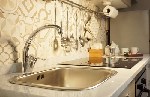 Ognina Apartment | Discover Catanese Proverb's House with Spa and Breakfast