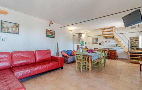 Calice al Cornoviglio House | Pet-Friendly Retreat at Cataverna - Family Welcome Awaits