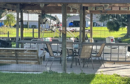 Lorida House | Escape and Unwind: Your Perfect Getaway Awaits!