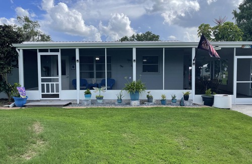 Lorida House | Escape and Unwind: Your Perfect Getaway Awaits!