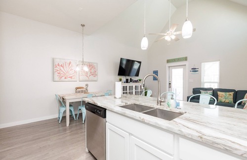 Corpus Christi House | Explore a Pet-Friendly Pirate Paradise Near the Beach
