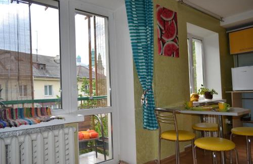 Ternopil Apartment | Exceptional Catedra View Apartment with Hot Tub & Family-Friendly