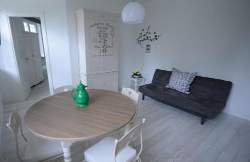 Val della Torre Bed & Breakfast | Discover Caterina.C B&B: Pet-Friendly with Ocean Views