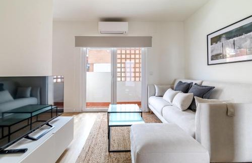 Almenara Apartment | Top-Rated CATERINA Plaza Castilla with Family-Friendly Amenities