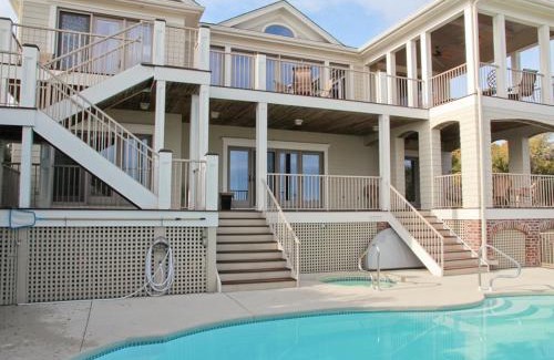 Seabrook Island House | Relax at Catesby's Bluff 2240: Pool & Hot Tub Await!