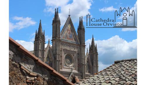 Orvieto Apartment | Explore Cathedral House Orvieto: Family-Friendly Retreat