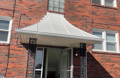Joslyn Castle Apartment | Cathedral View 10: Cozy Urban Retreat Near UNMC