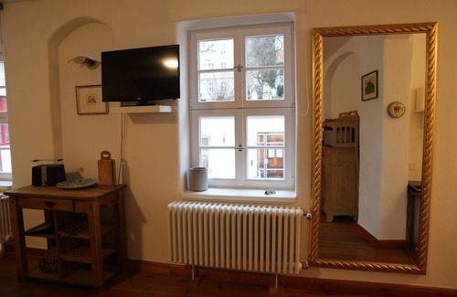 Meissen Apartment | Stunning Cathedral View Apartment with Kitchen Amenities