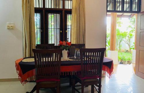 Kanuwana House | Family-Friendly Catherine Villa near Colombo Airport