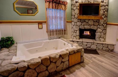 Big Bear City Cabin | Welcoming Cathy's Cottages: Wheelchair Accessible Retreat