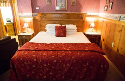 Big Bear City Cabin | Welcoming Cathy's Cottages: Wheelchair Accessible Retreat