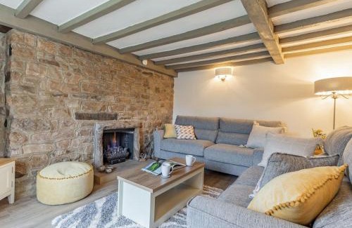 Lea House | Catmint Cottage: Guest Rated 9.5 & Pet-Friendly Retreat