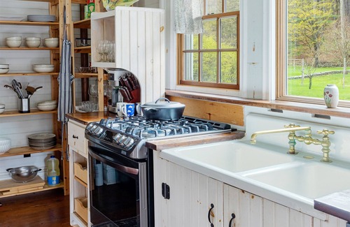 Claryville House | Dreamy Catskill Country House: Pet-Friendly Getaway Awaits