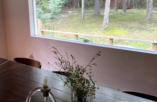 Olivebridge House | Pet-Friendly Catskills Family Hideaway with Pool & Breakfast