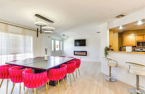 Loch Sheldrake House | Pet-Friendly New York Retreat with Balcony & Spa Access
