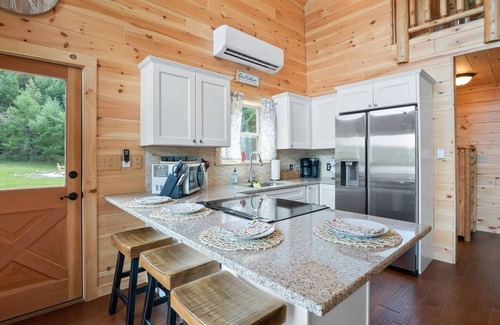 West Oneonta Cabin | Idyllic Catskills Over Water Bungalow on Scenic Lake Albanese