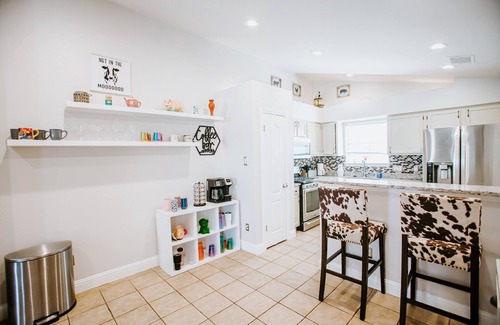 Maple Run House | Experience Cattle House: Relax in the Texas Hill Country