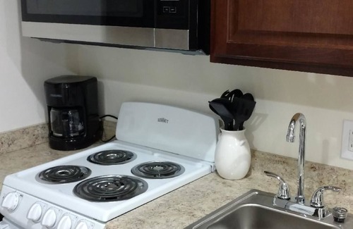 Lovell Hotel | Discover Cattlemen Motel: Rated 8.8 with Family-Friendly Amenities