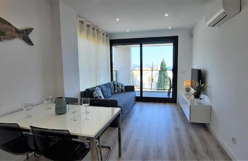 Llanca Apartment | Premier CAU DEL LLOP 2: Pet-Friendly with Ocean Views
