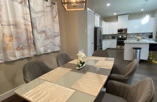 Riverside Terrace House | Experience Vibrant Houston: Hot Tub & Pool Near Downtown