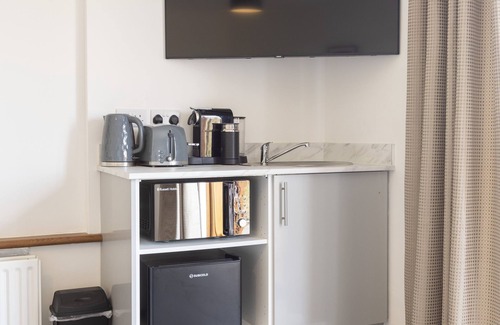 Ballymoney Apartment | Top-Rated Causeway Coast Retreats with Complimentary Breakfast