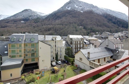 Cauterets Apartment | Cozy Studio Cauterets for 3 with Spa & Pet-Friendly Options