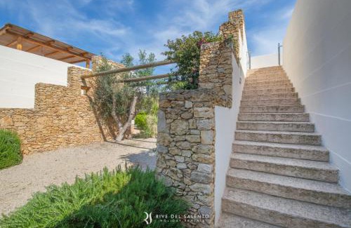 Santa Caterina Apartment | Remarkable Cava Li Santi Residence with Oceanfront Views