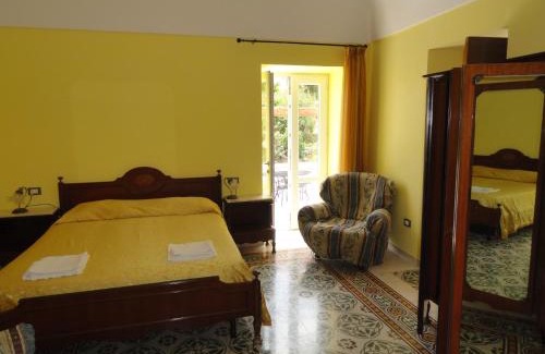 Ponza House | Experience Cavadozza: Guest Rated 10/10 Retreat