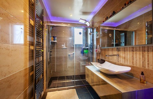 Mesquer House | Cozy Cavalibre Mesquer: Family-Friendly with Pool & Breakfast