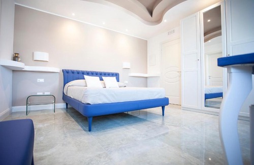 Anzio House | Elegant Cavalieri D'Oro House - Family-Friendly Retreat