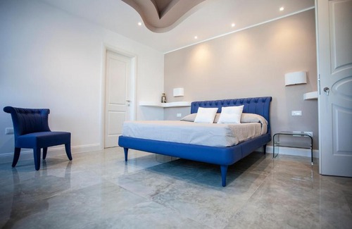 Anzio House | Elegant Cavalieri D'Oro House - Family-Friendly Retreat