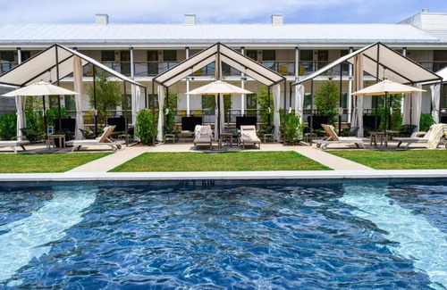 College Station Hotel | Discover Cavalry Court: A 4-Star Oceanfront Retreat