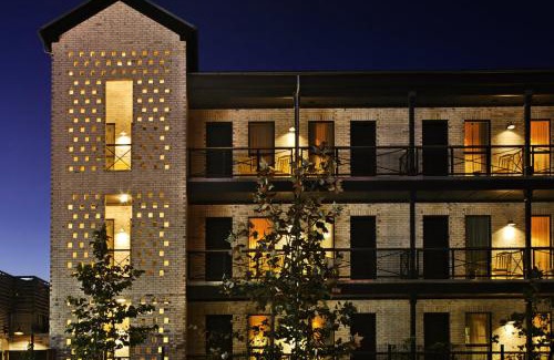 College Station Hotel | Discover Cavalry Court: A 4-Star Oceanfront Retreat