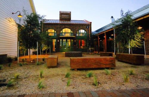 College Station Hotel | Discover Cavalry Court: A 4-Star Oceanfront Retreat