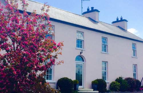 Newry House | Unforgettable Cavan House: Georgian Farmhouse by Mourne Mountains