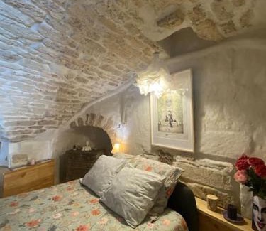 Pignan Apartment | Discover Cave de charme: 18th Century Elegance Awaits